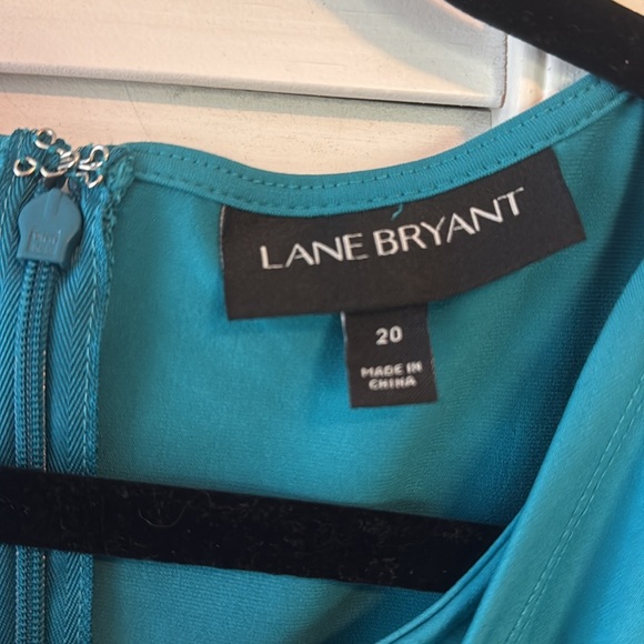 Lane Bryant Teal Dress with Ruching at the front - Picture 2 of 5